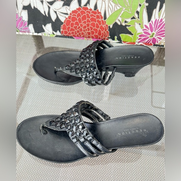 Ladies Kenneth Cole Sandals - Picture 2 of 6